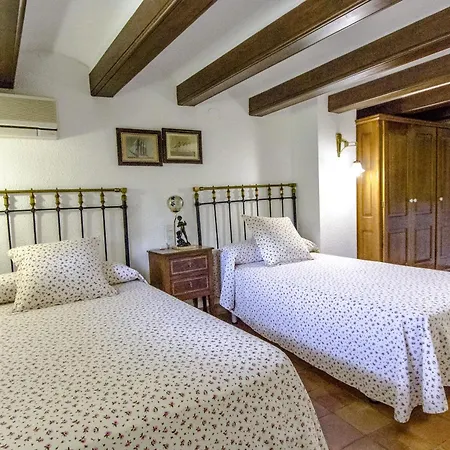 Vila Catalunya Casas Unique Sanctuary With Extra Large Pool! Santa Oliva
