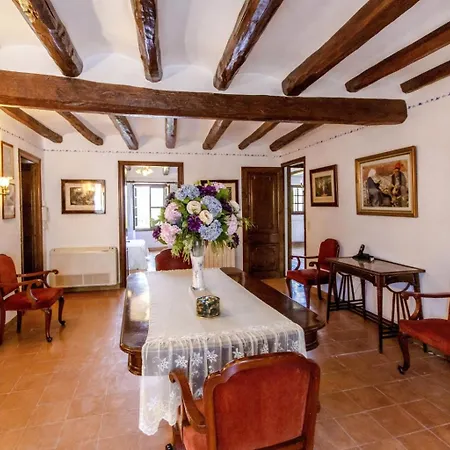Catalunya Casas Unique Sanctuary With Extra Large Pool! Vil·la Santa Oliva